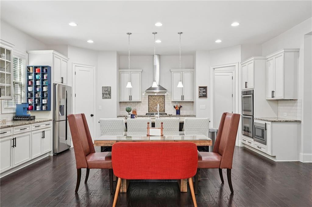 1720 Flinthaven Court