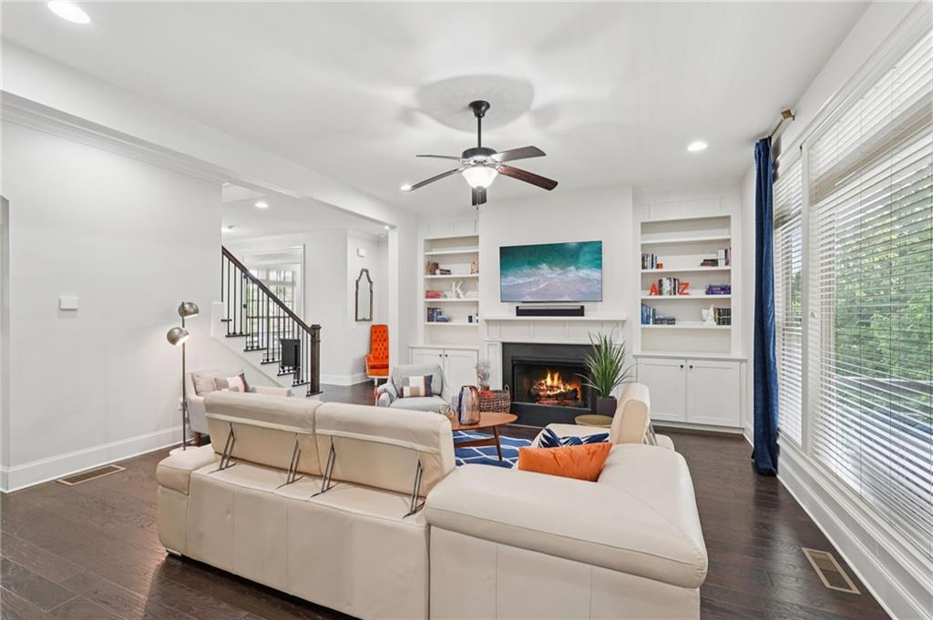 1720 Flinthaven Court