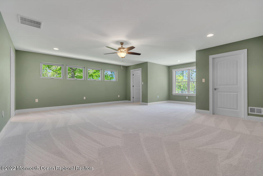 8 Sander Way