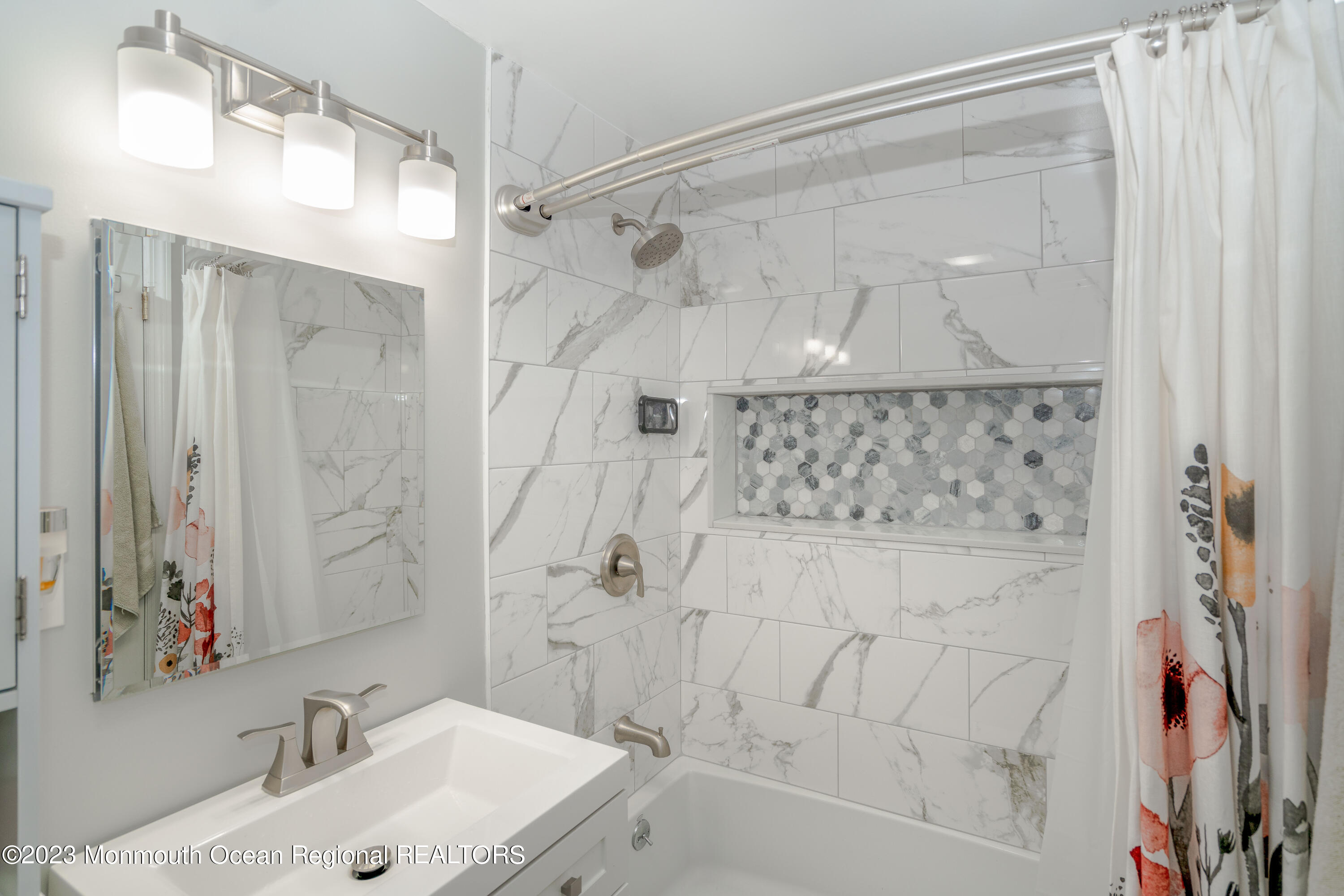 903 Clairmore Avenue