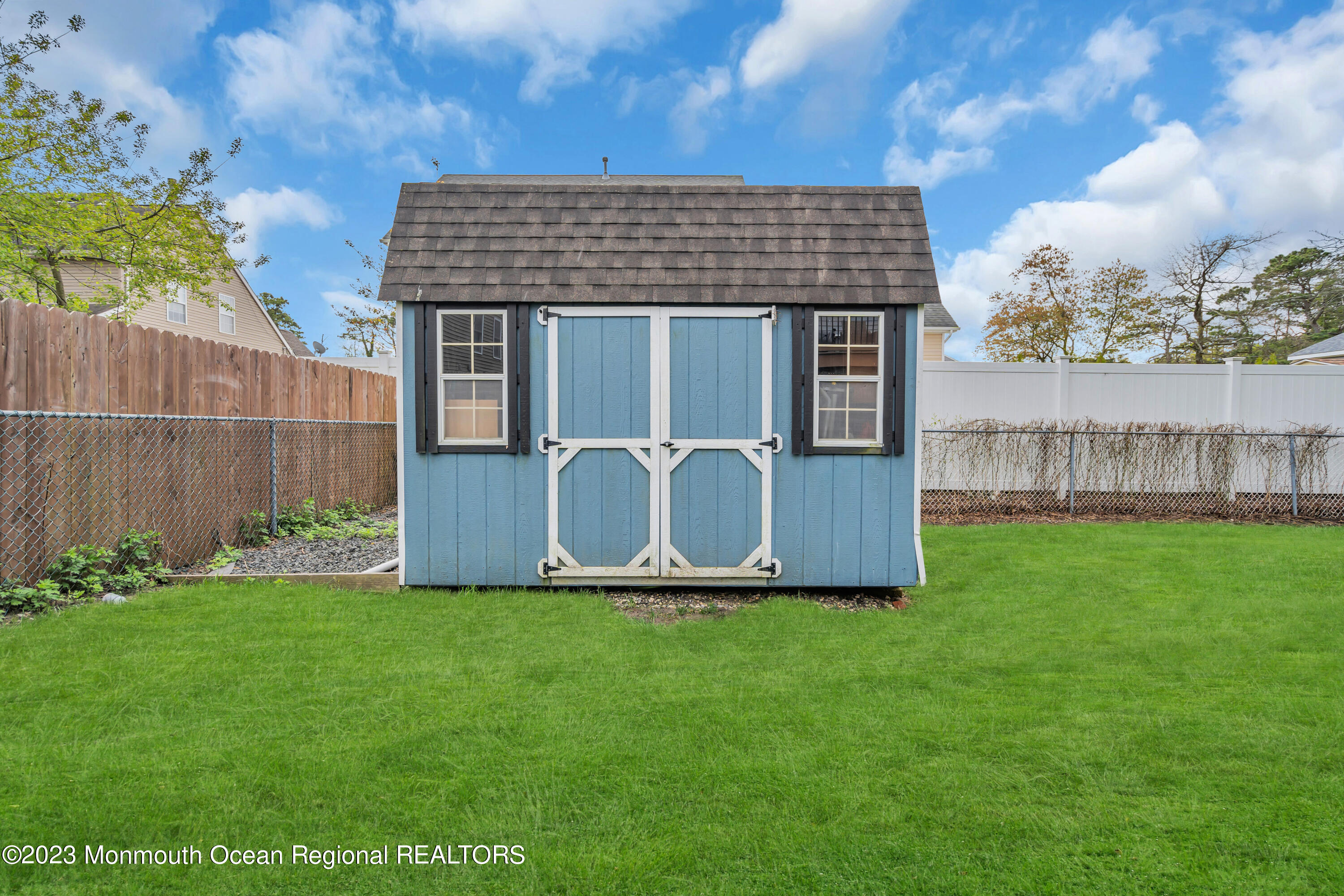 903 Clairmore Avenue