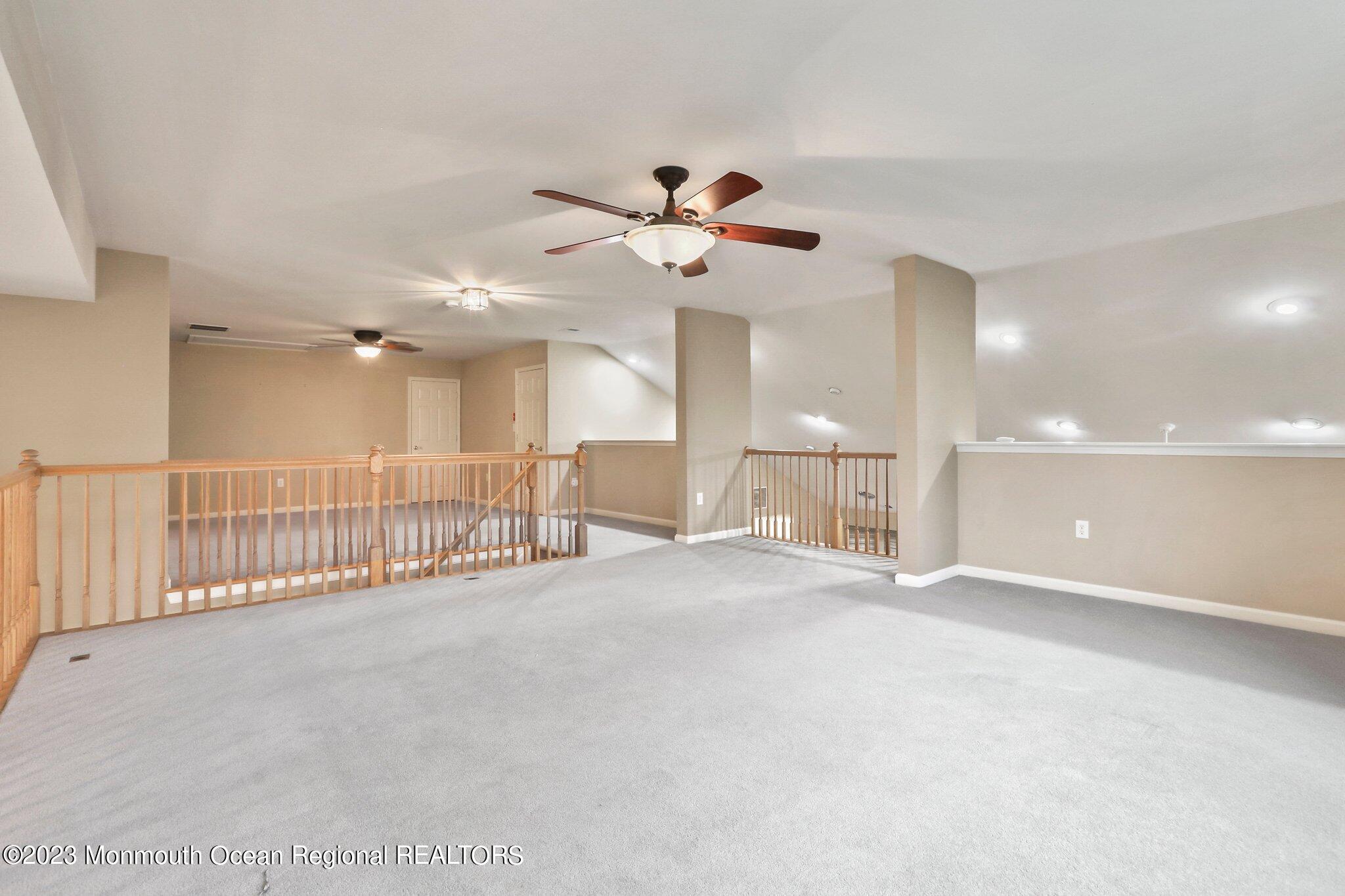 4 Little Falls Court