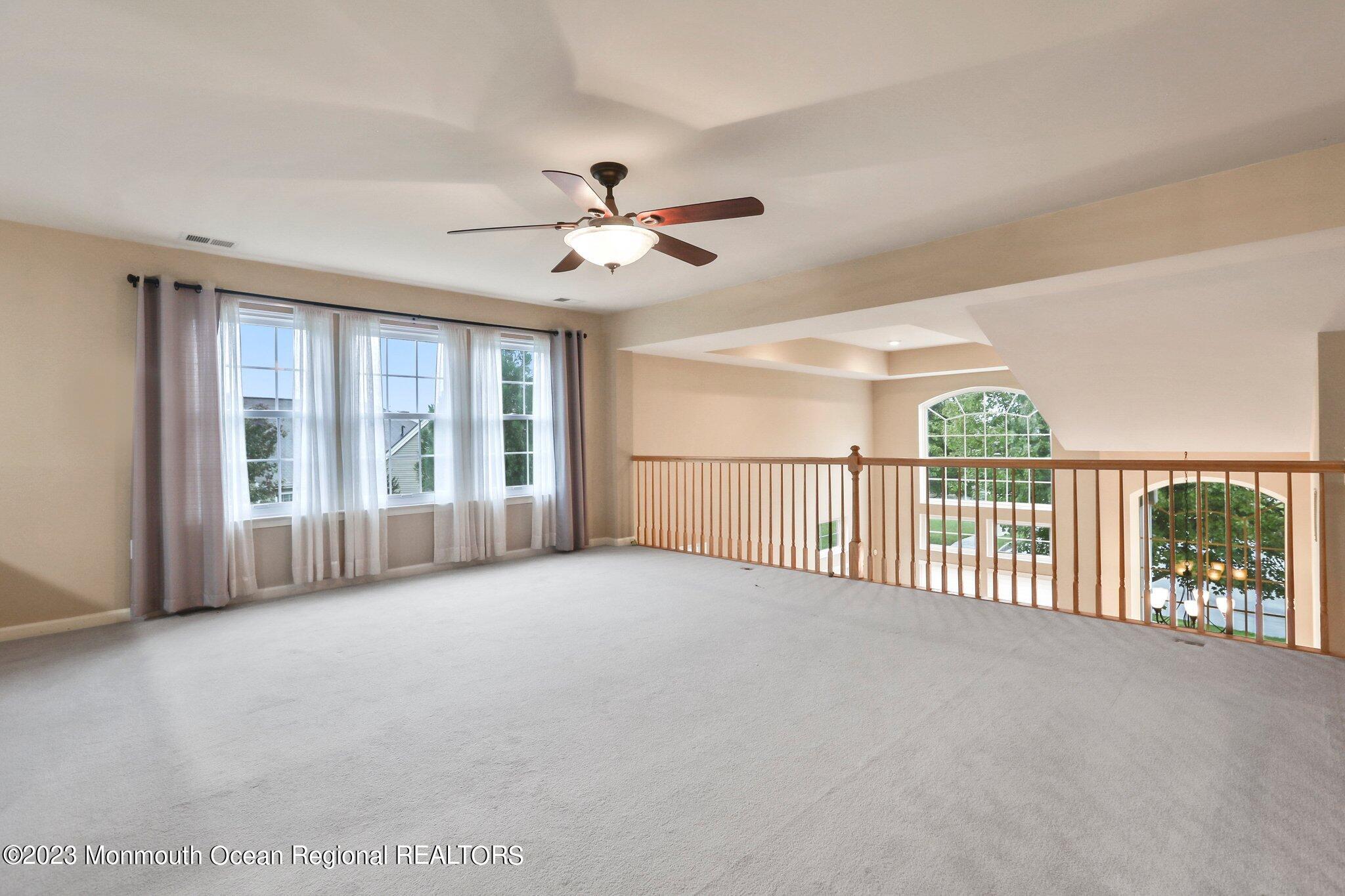 4 Little Falls Court