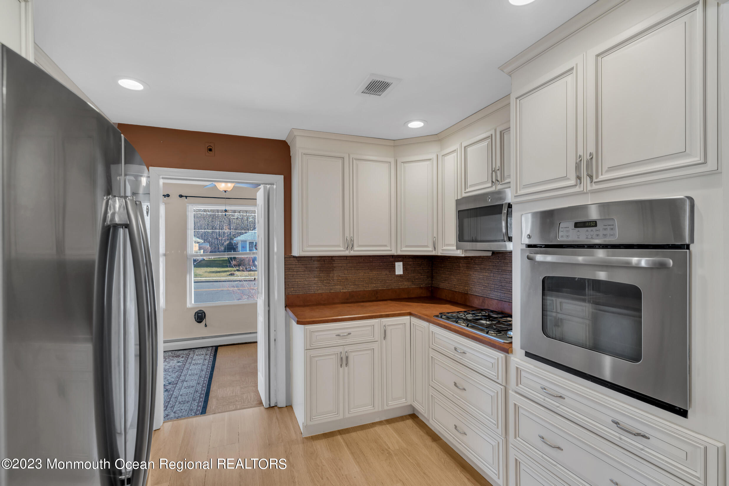 2016 Mount Carmel Boulevard