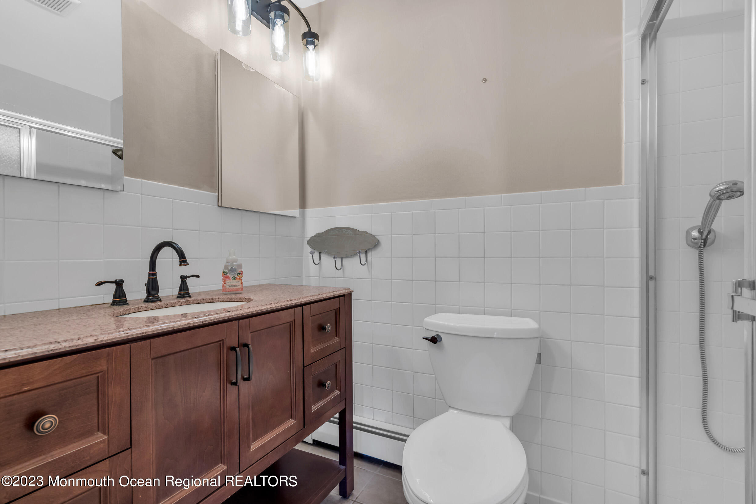 2016 Mount Carmel Boulevard