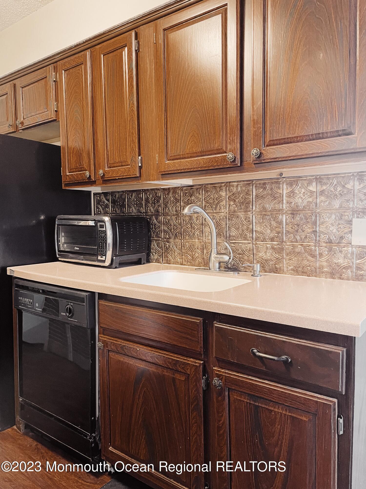 8 Mediterranean Court