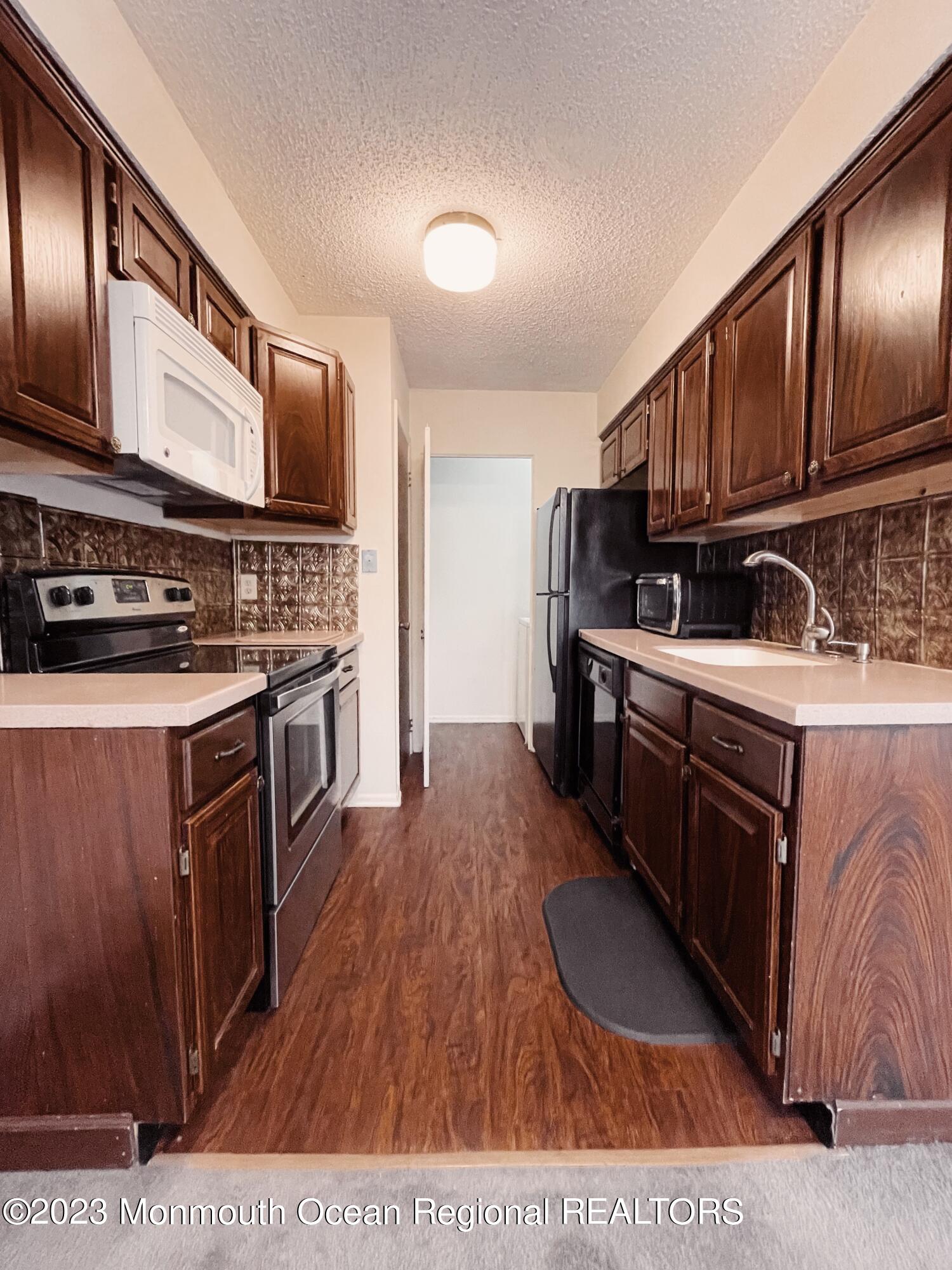 8 Mediterranean Court