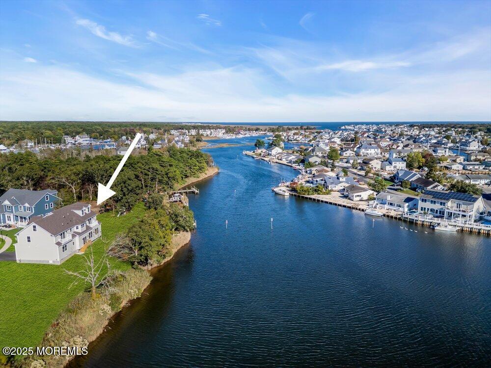 105 Coral Way S, Forked River