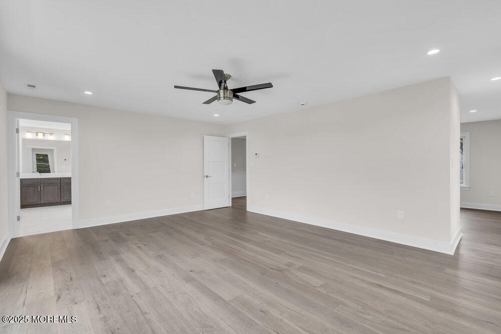 105 Coral Way S, Forked River