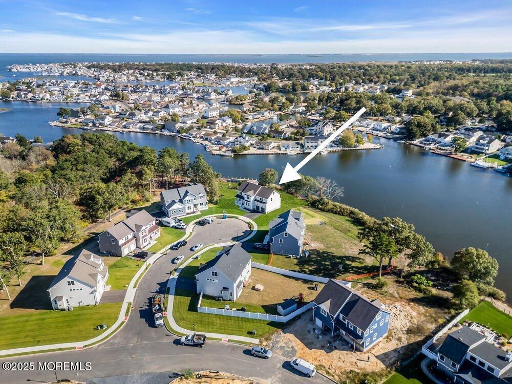 105 Coral Way S, Forked River