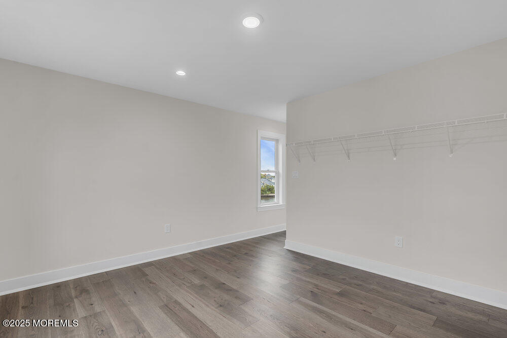 105 Coral Way S, Forked River