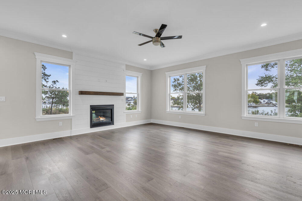 105 Coral Way S, Forked River