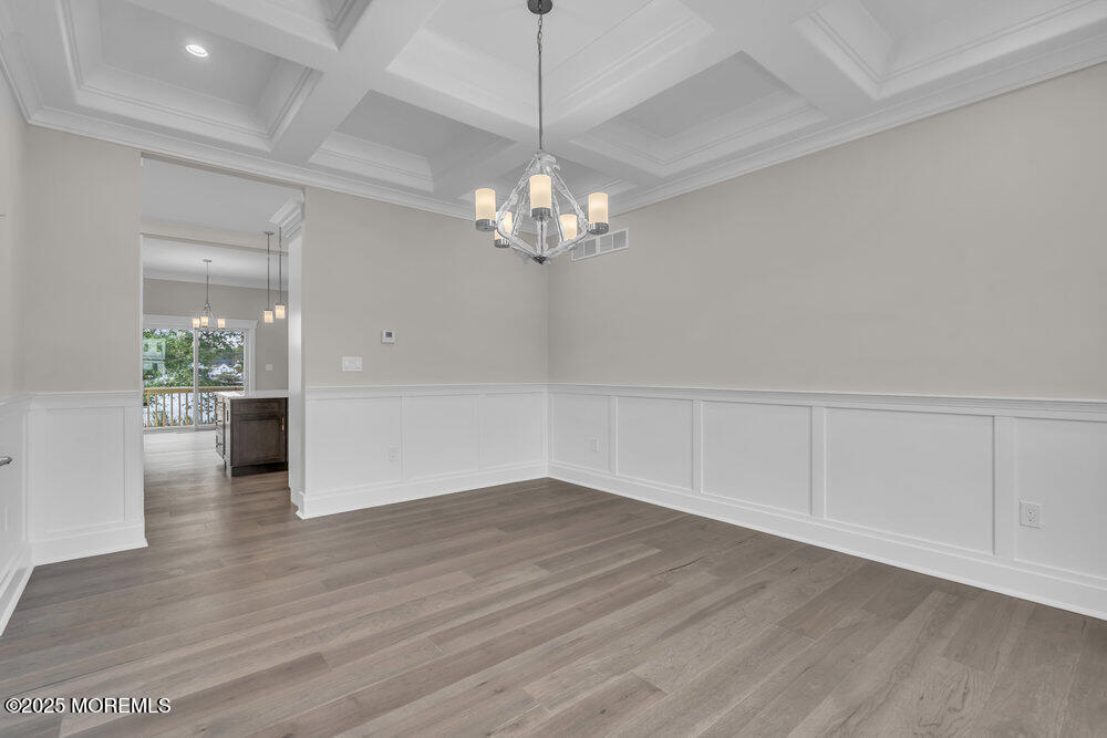 105 Coral Way S, Forked River