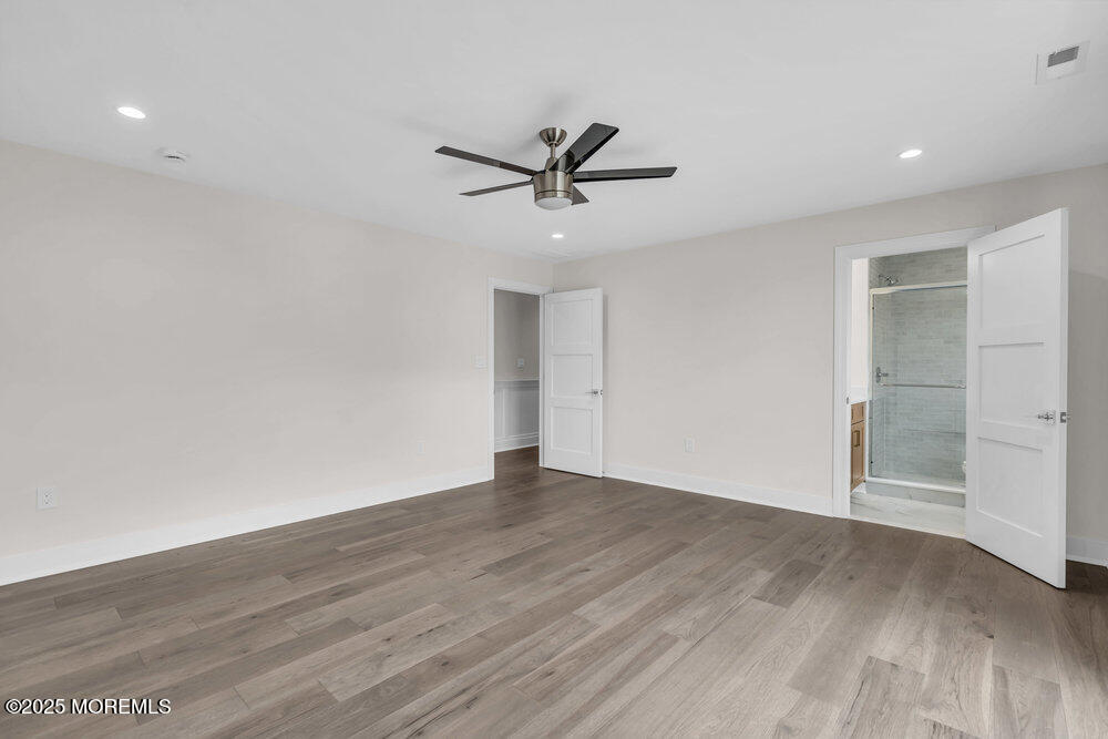 105 Coral Way S, Forked River