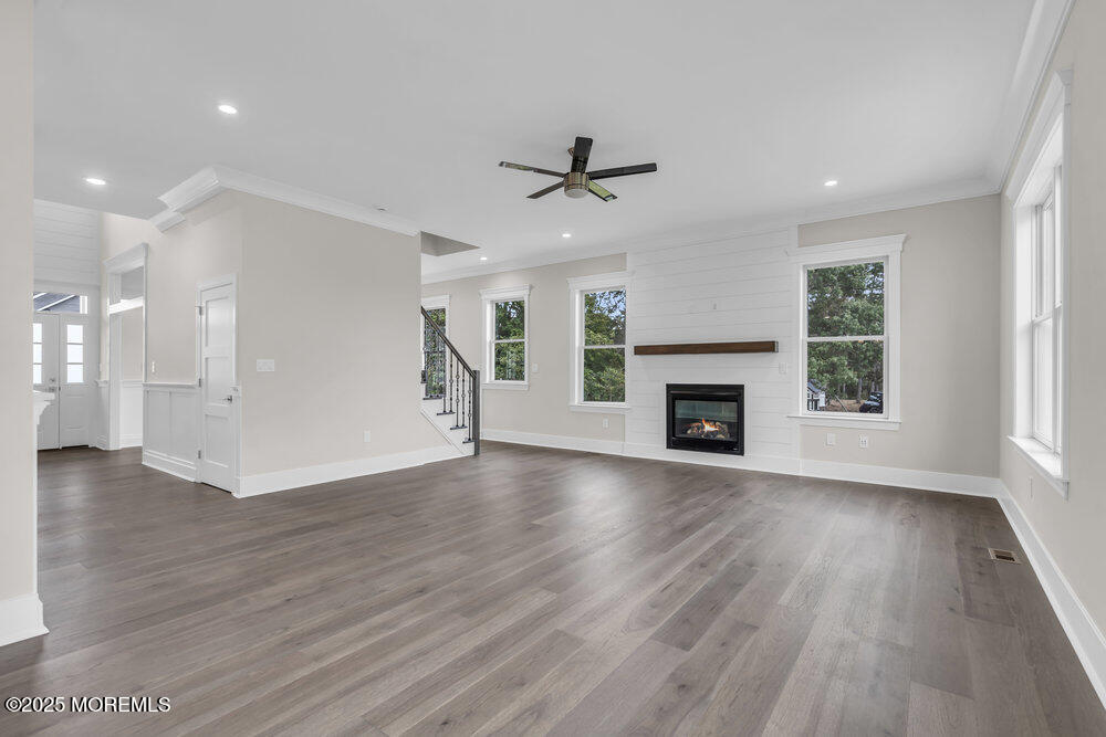 105 Coral Way S, Forked River