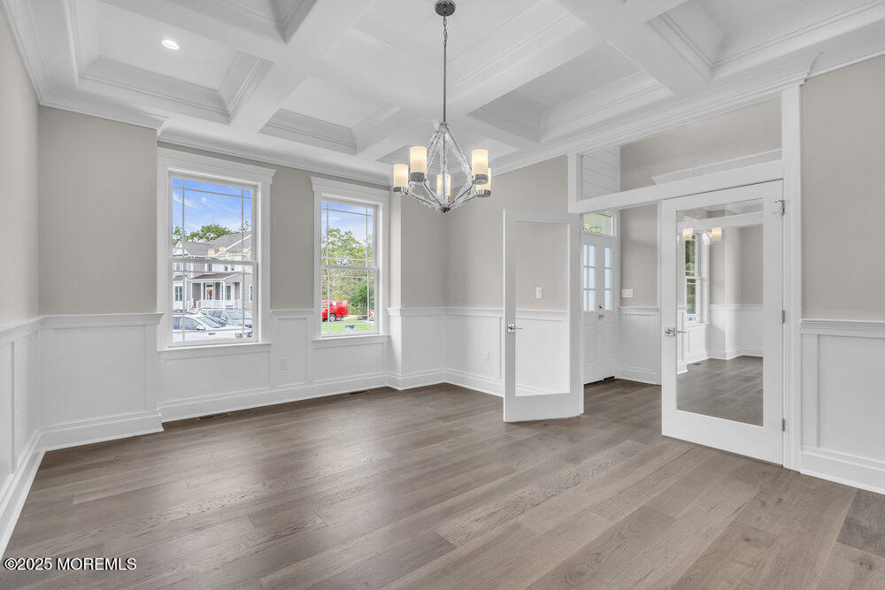 105 Coral Way S, Forked River