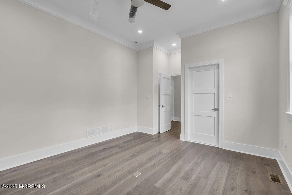 105 Coral Way S, Forked River