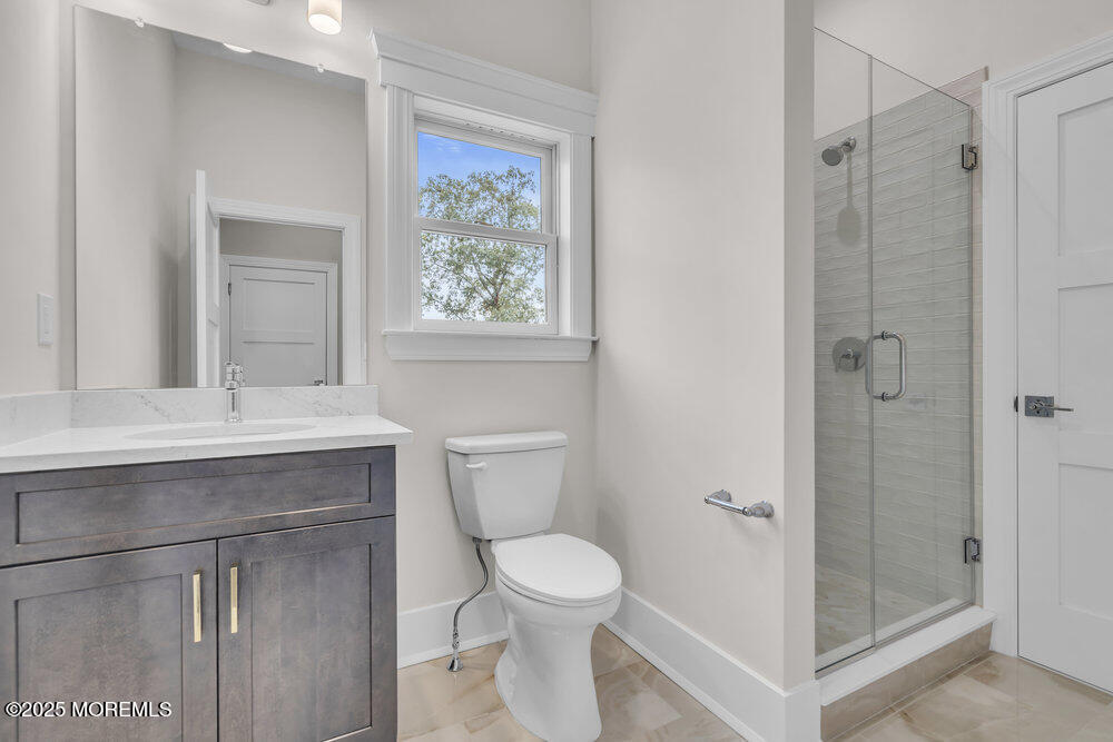 105 Coral Way S, Forked River