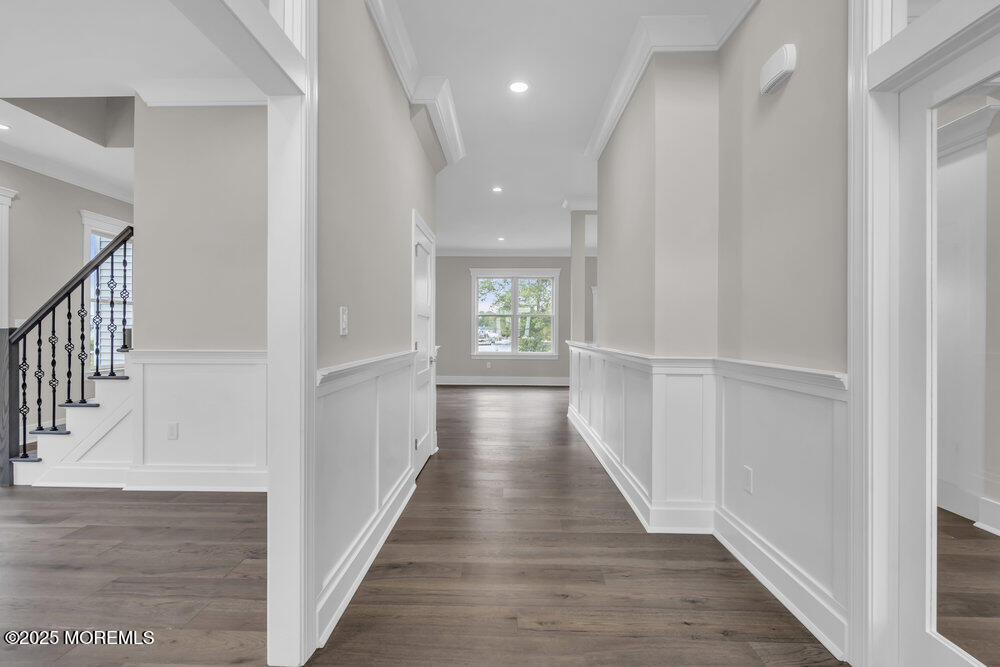 105 Coral Way S, Forked River