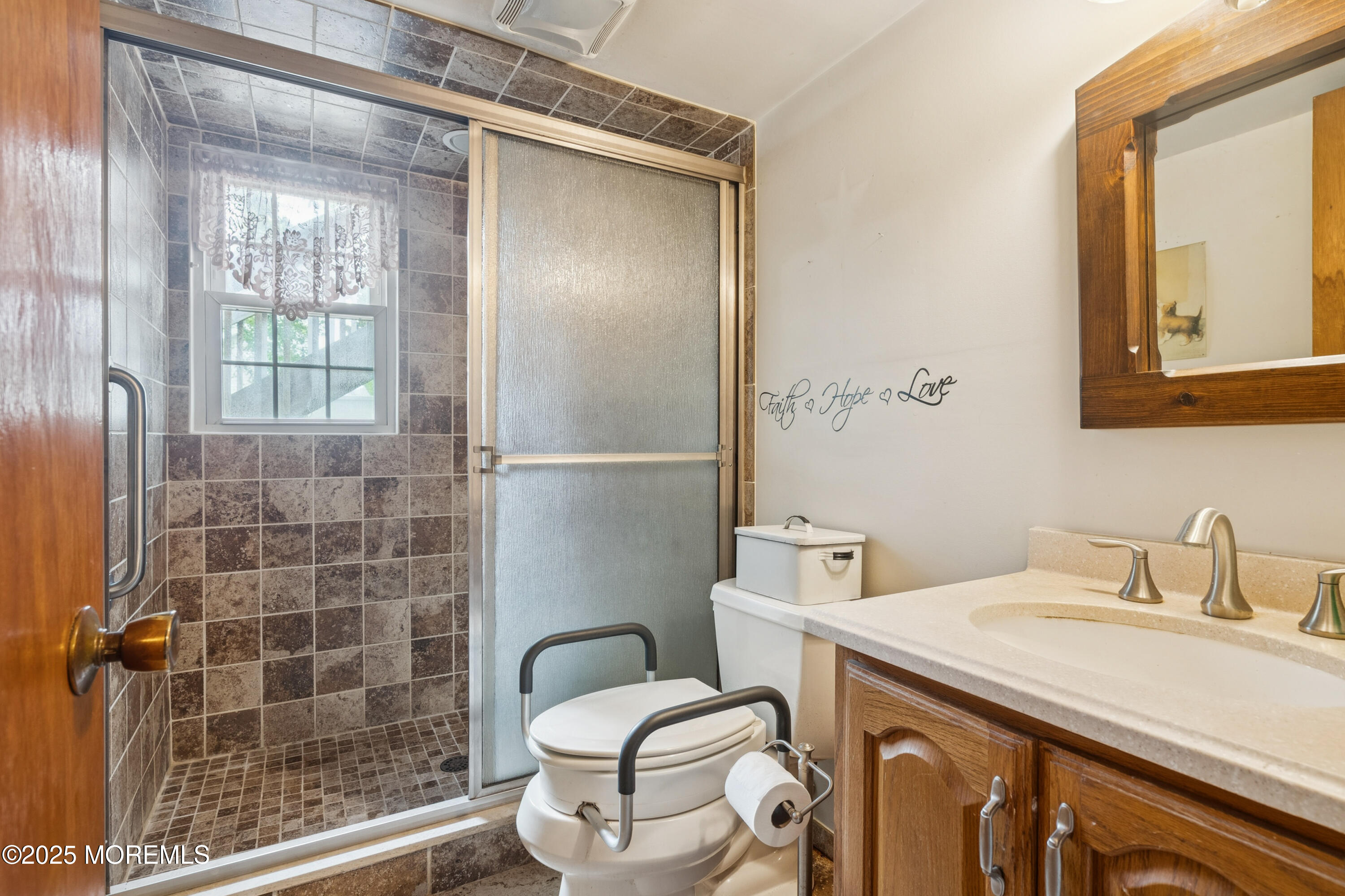 508 Buttonwood Drive