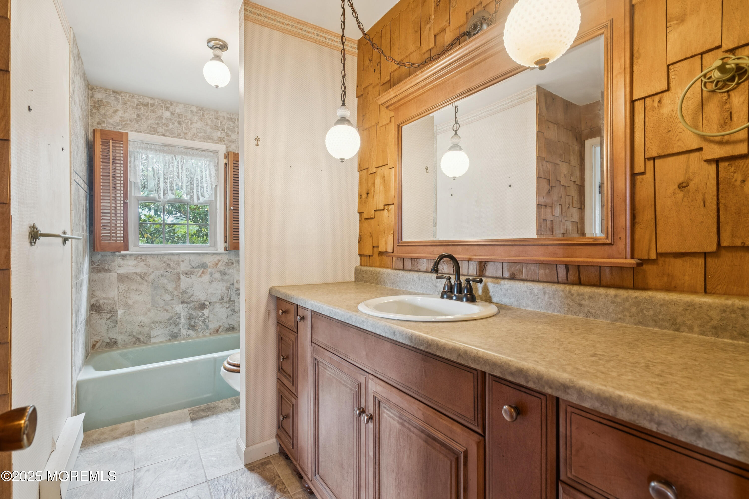 508 Buttonwood Drive