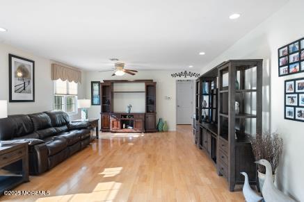 169 Pulaski Boulevard