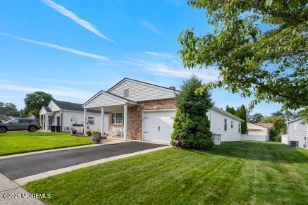 169 Pulaski Boulevard