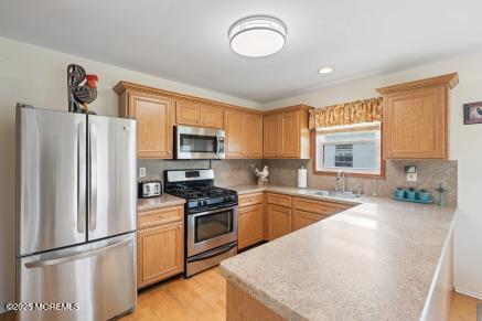 169 Pulaski Boulevard