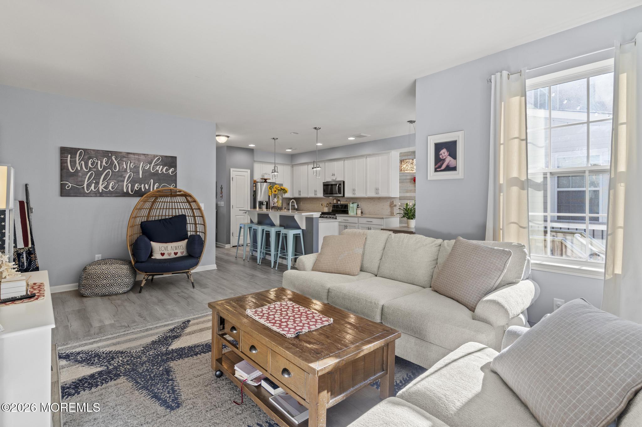 330 Hawthorne Lane