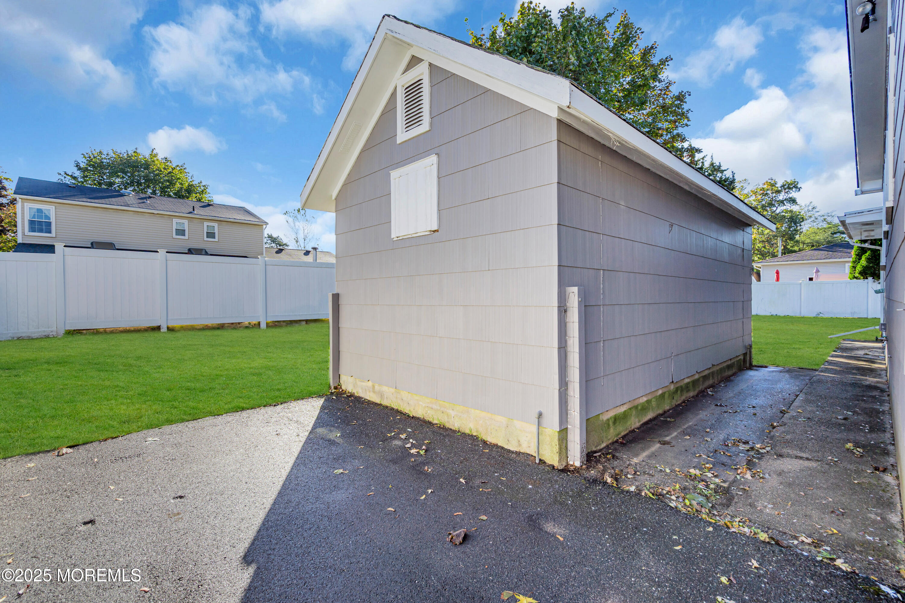 1037 Savannah Street