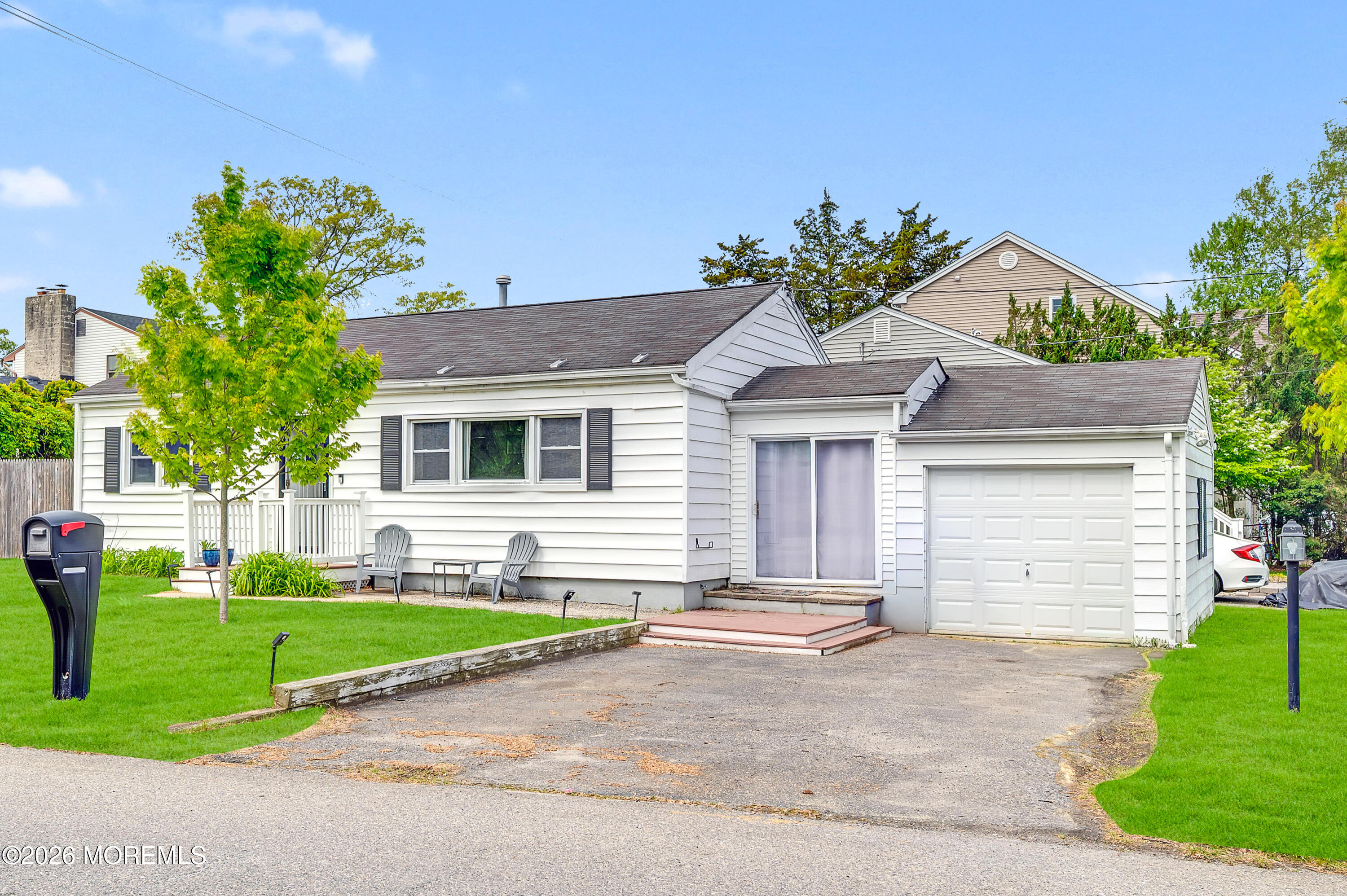 734 Eastern Lane