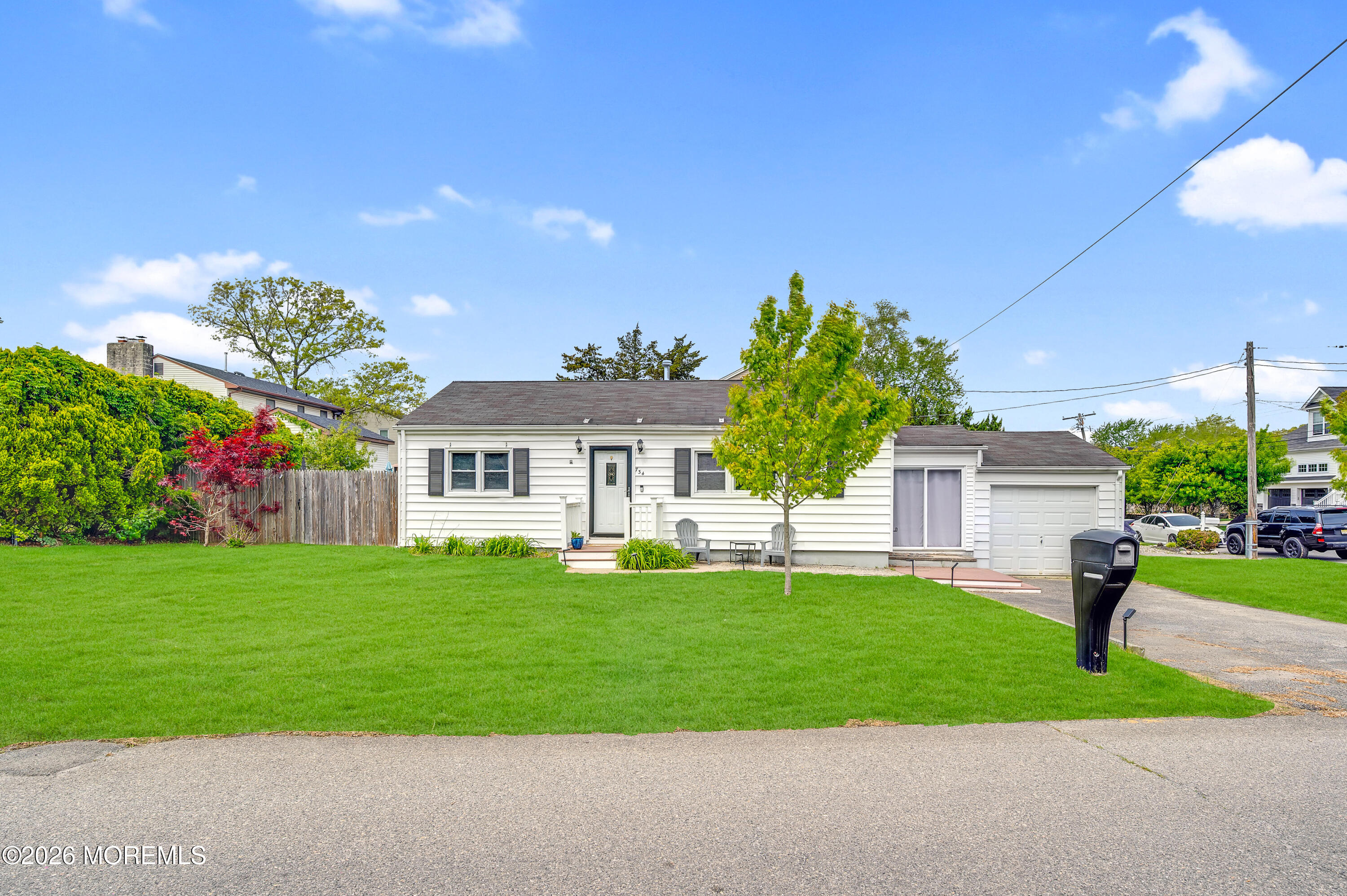 734 Eastern Lane