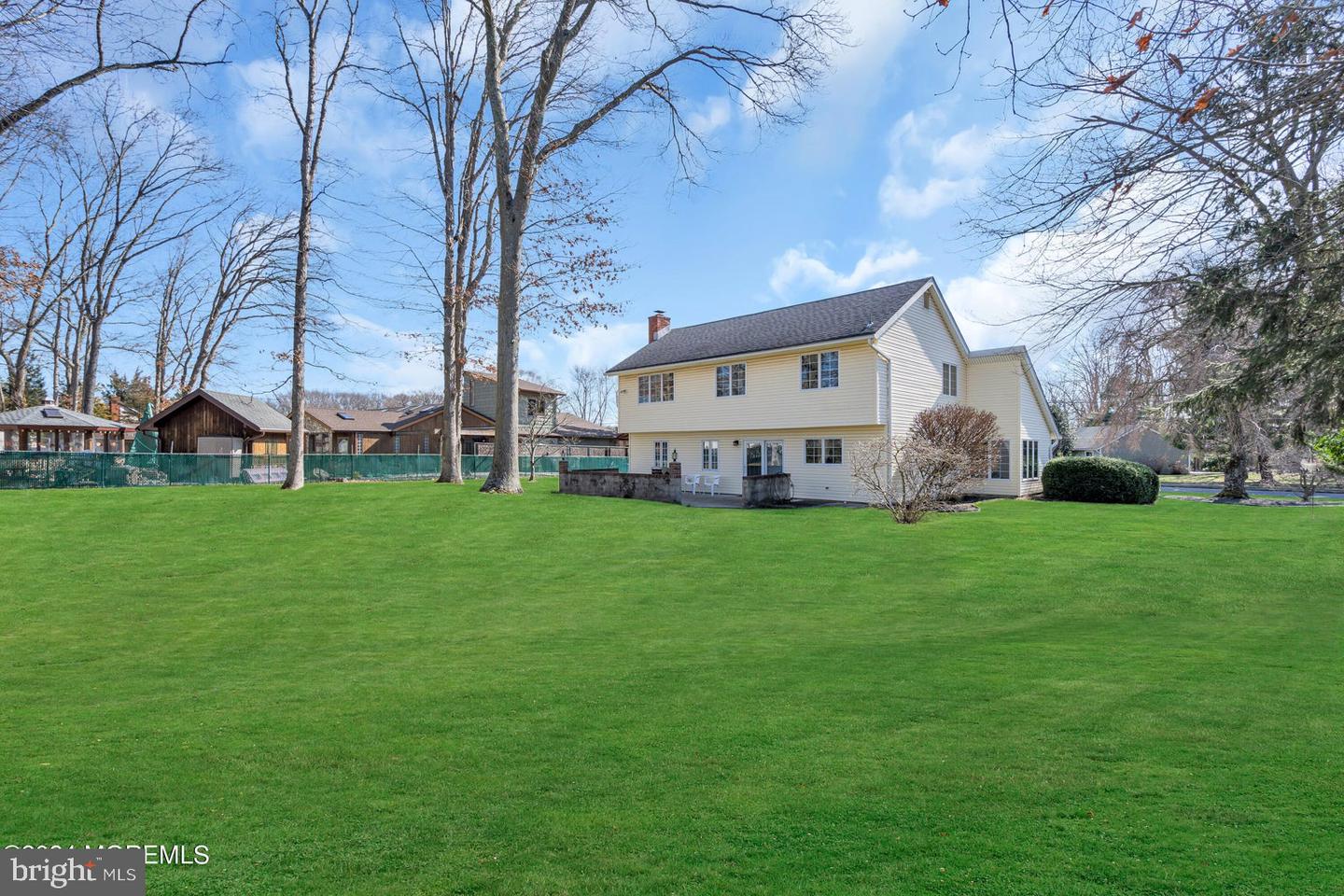 15 High Ridge Rd