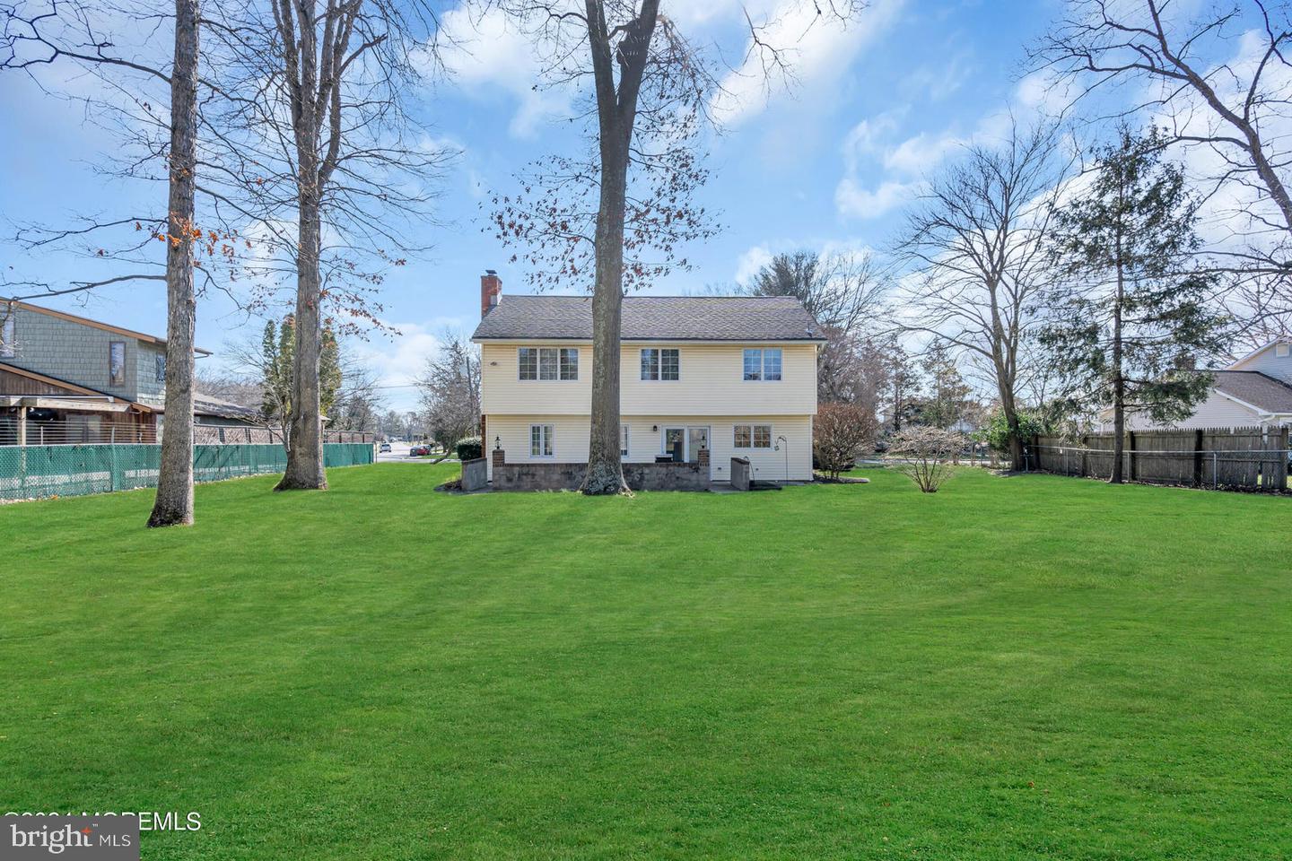 15 High Ridge Rd