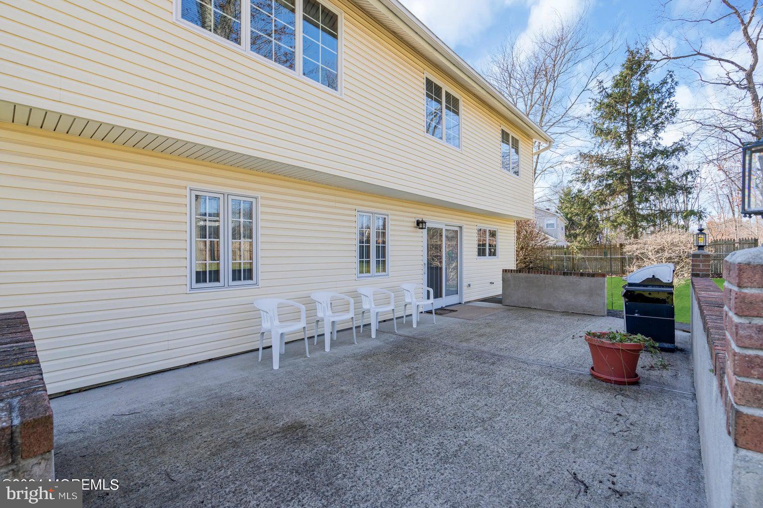 15 High Ridge Rd