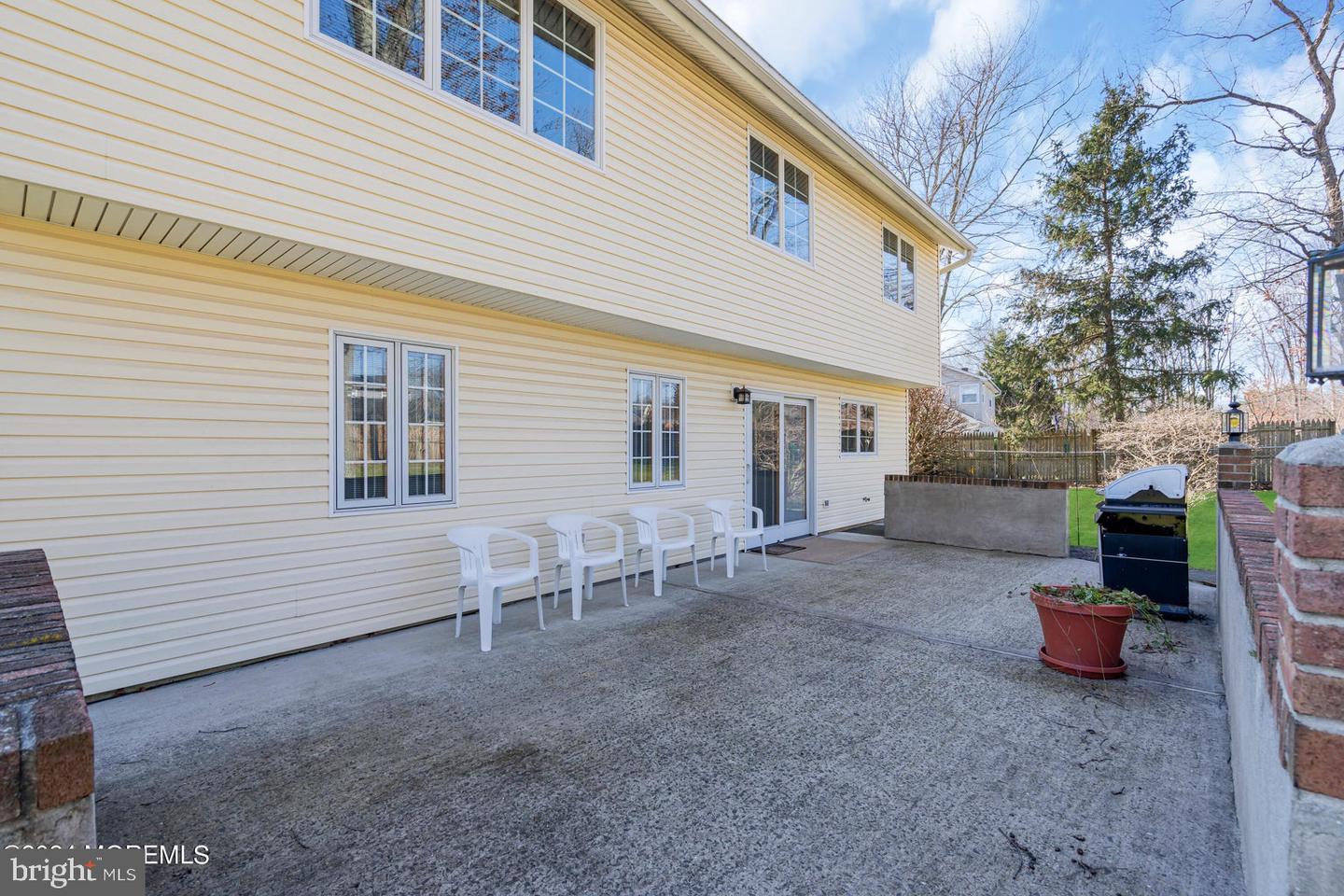 15 High Ridge Rd