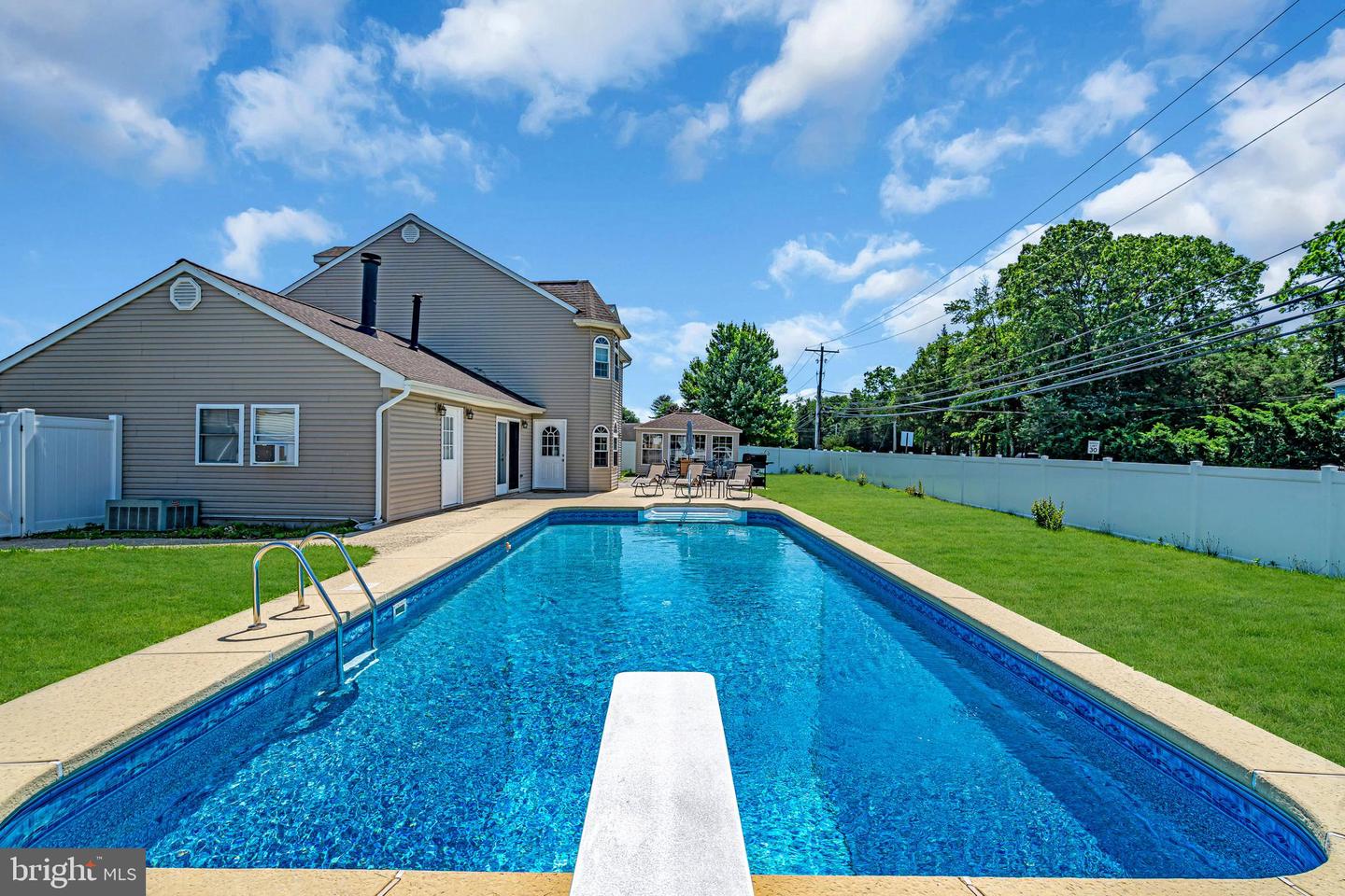 3 Rachel Ct