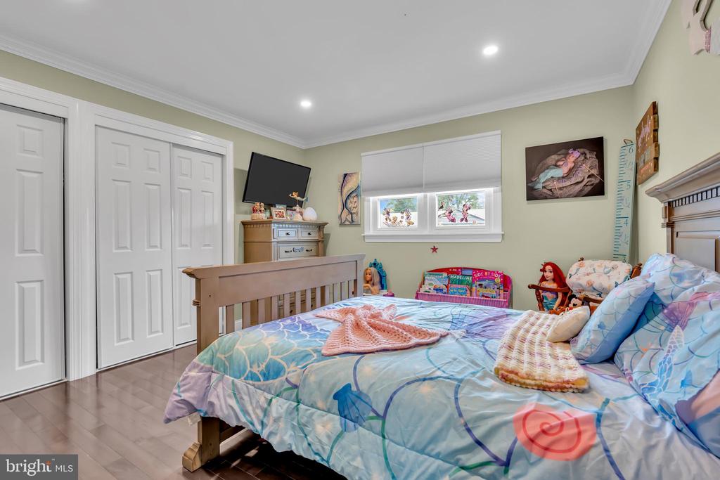 13 Hilltop Ave