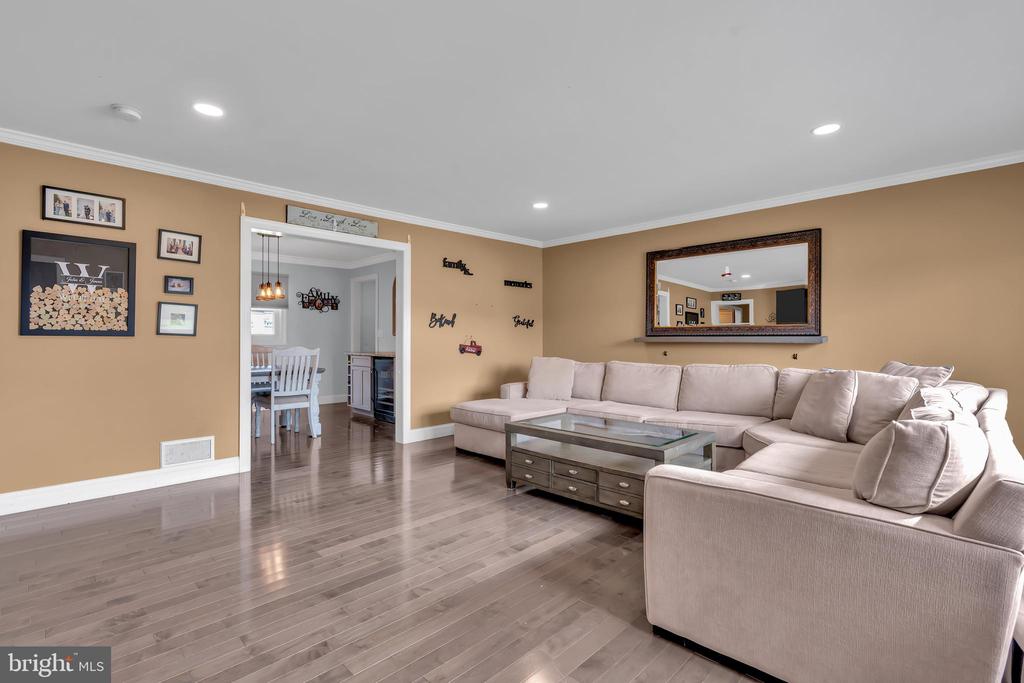 13 Hilltop Ave