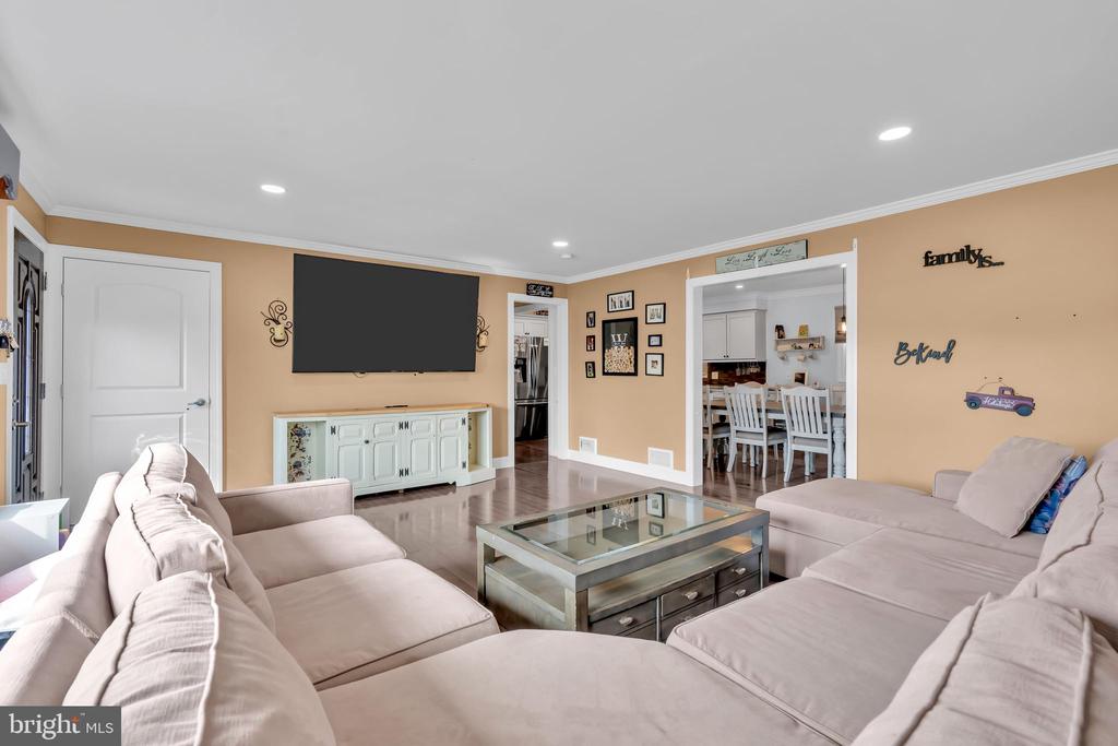 13 Hilltop Ave