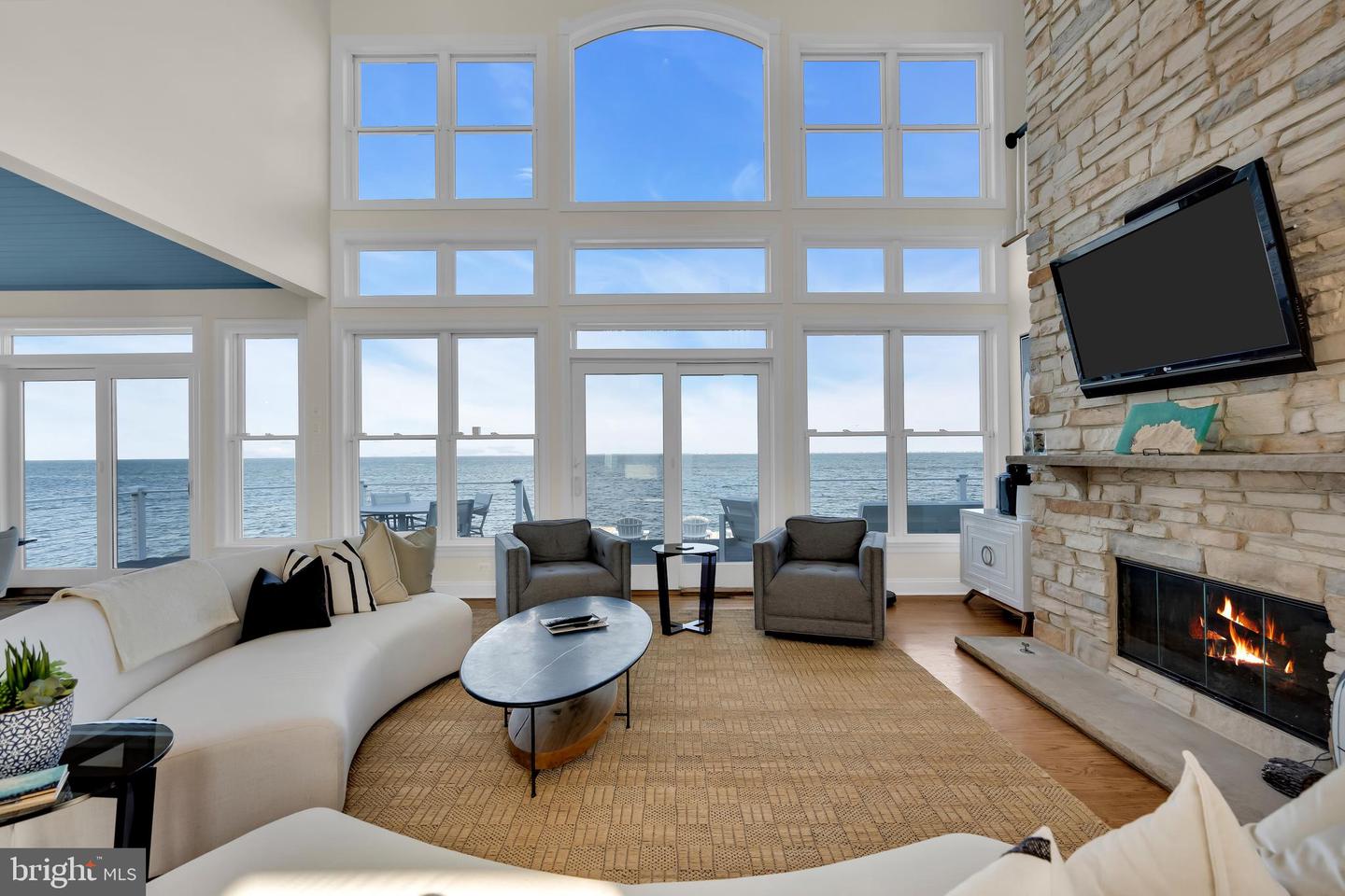 339 Bay Shore Dr