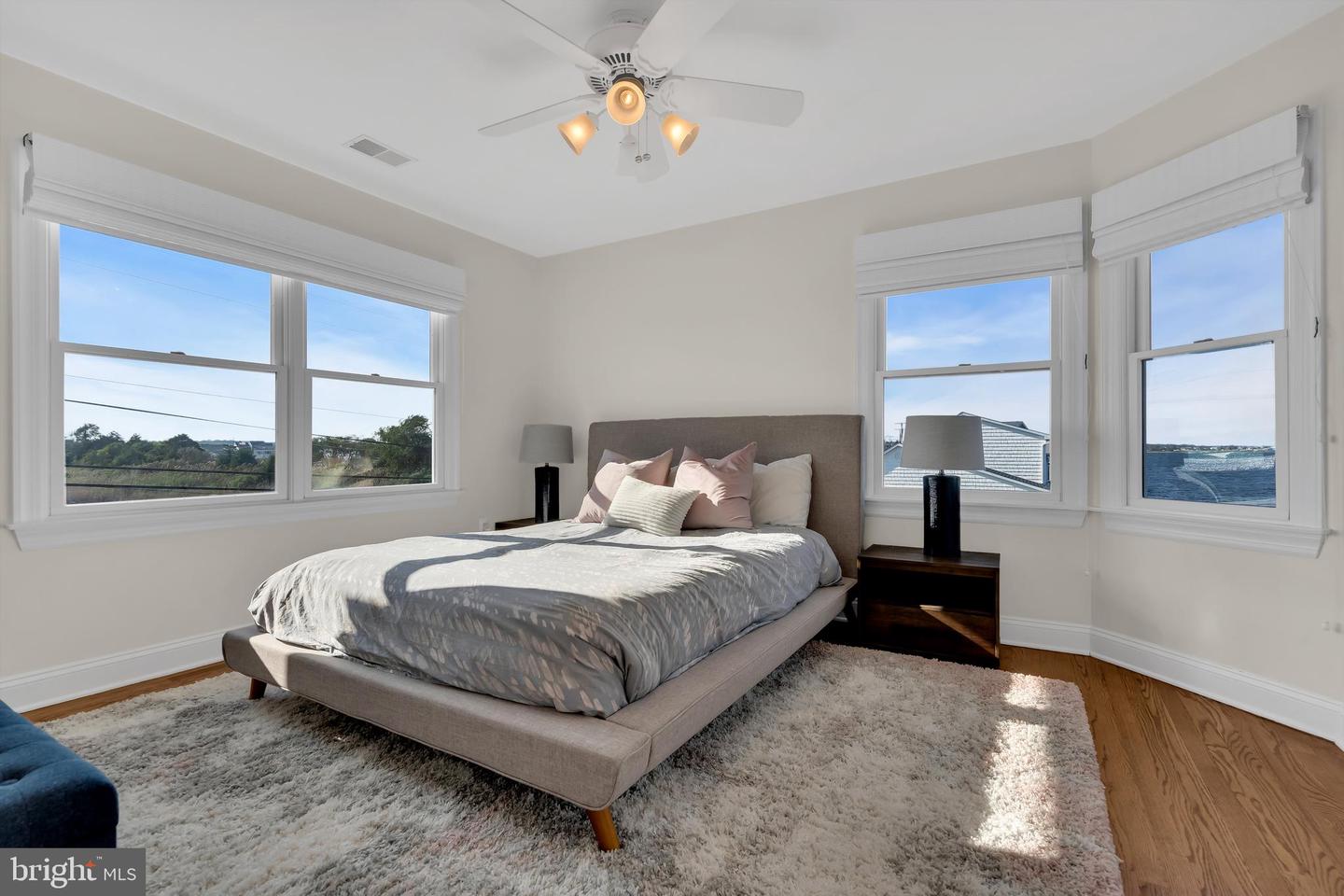 339 Bay Shore Dr