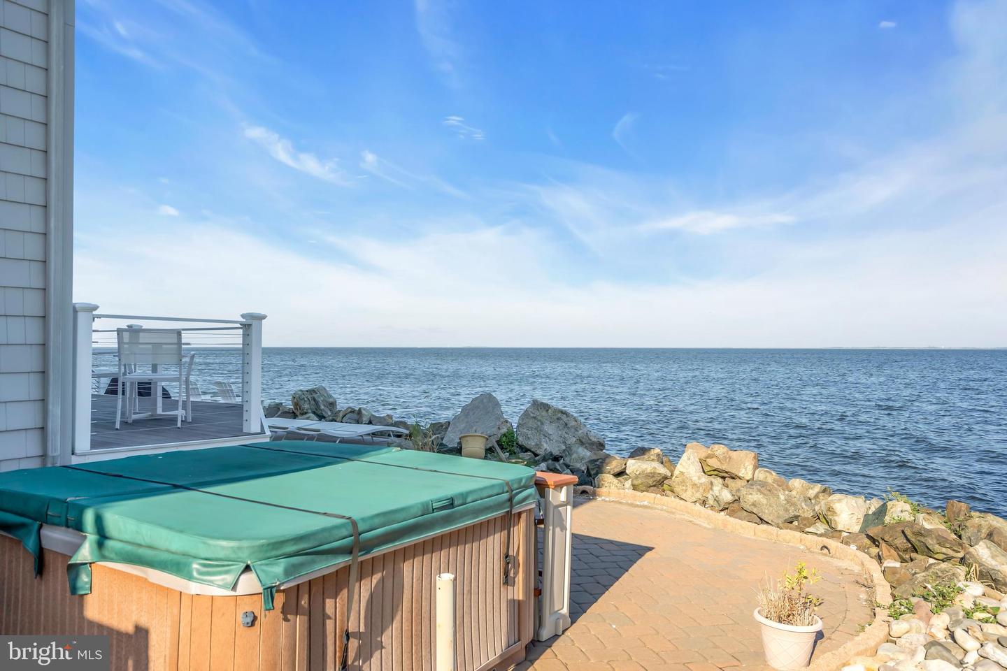 339 Bay Shore Dr