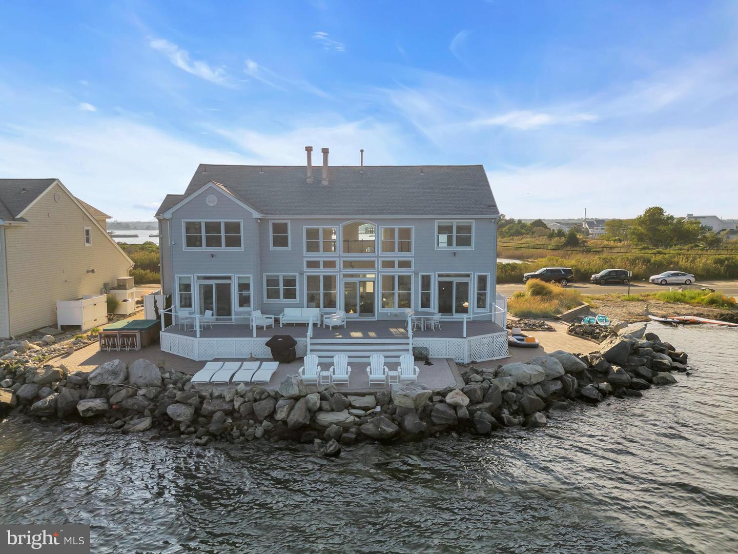 339 Bay Shore Dr