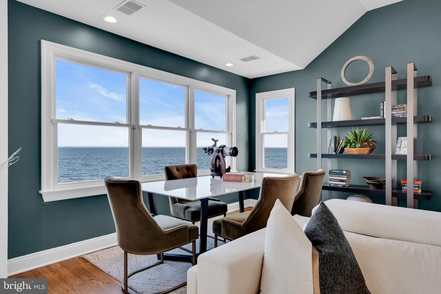 339 Bay Shore Dr