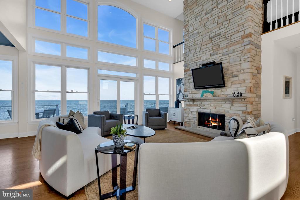 339 Bay Shore Dr