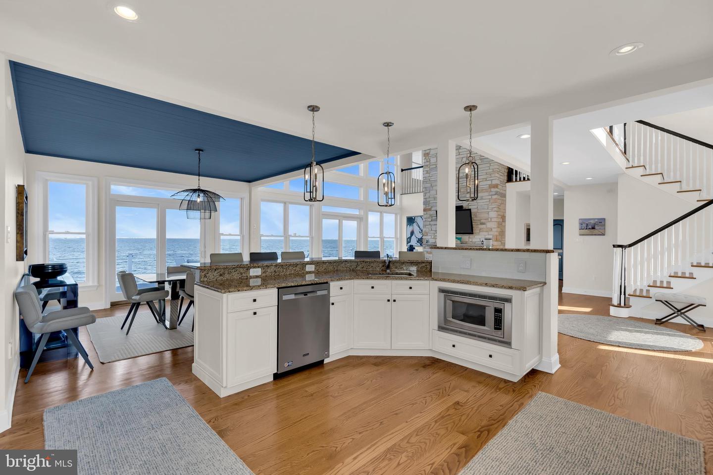 339 Bay Shore Dr