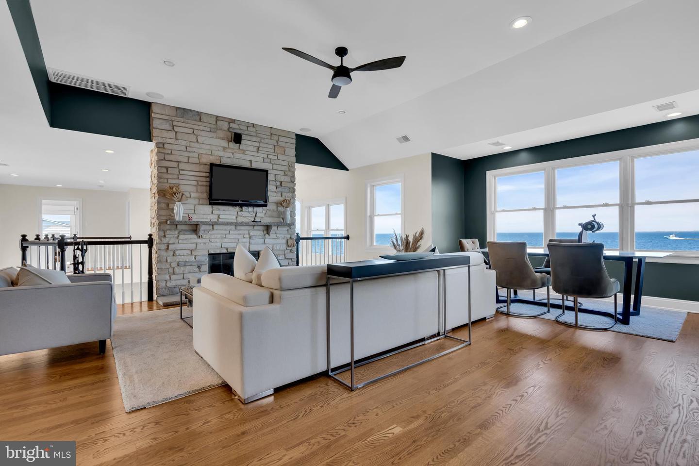 339 Bay Shore Dr