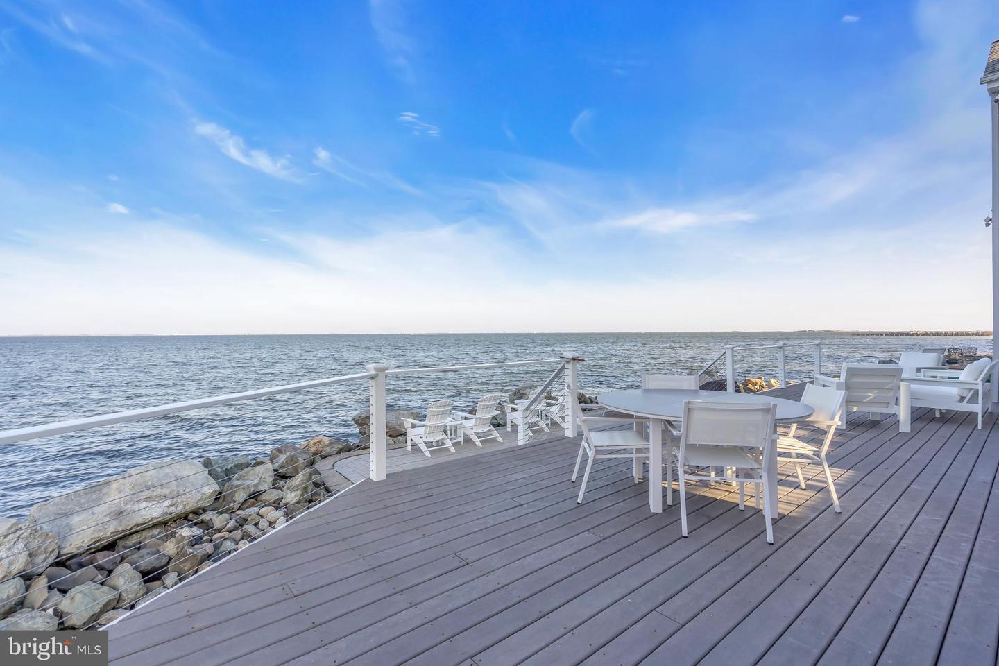 339 Bay Shore Dr