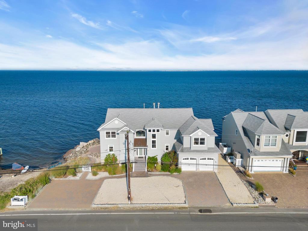 339 Bay Shore Dr